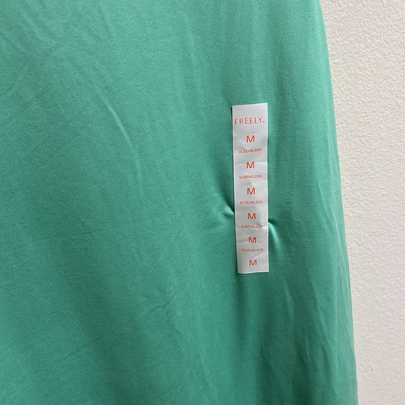 Freely Women’s Mint Green Tank Size Medium NWT - Picture 3 of 5